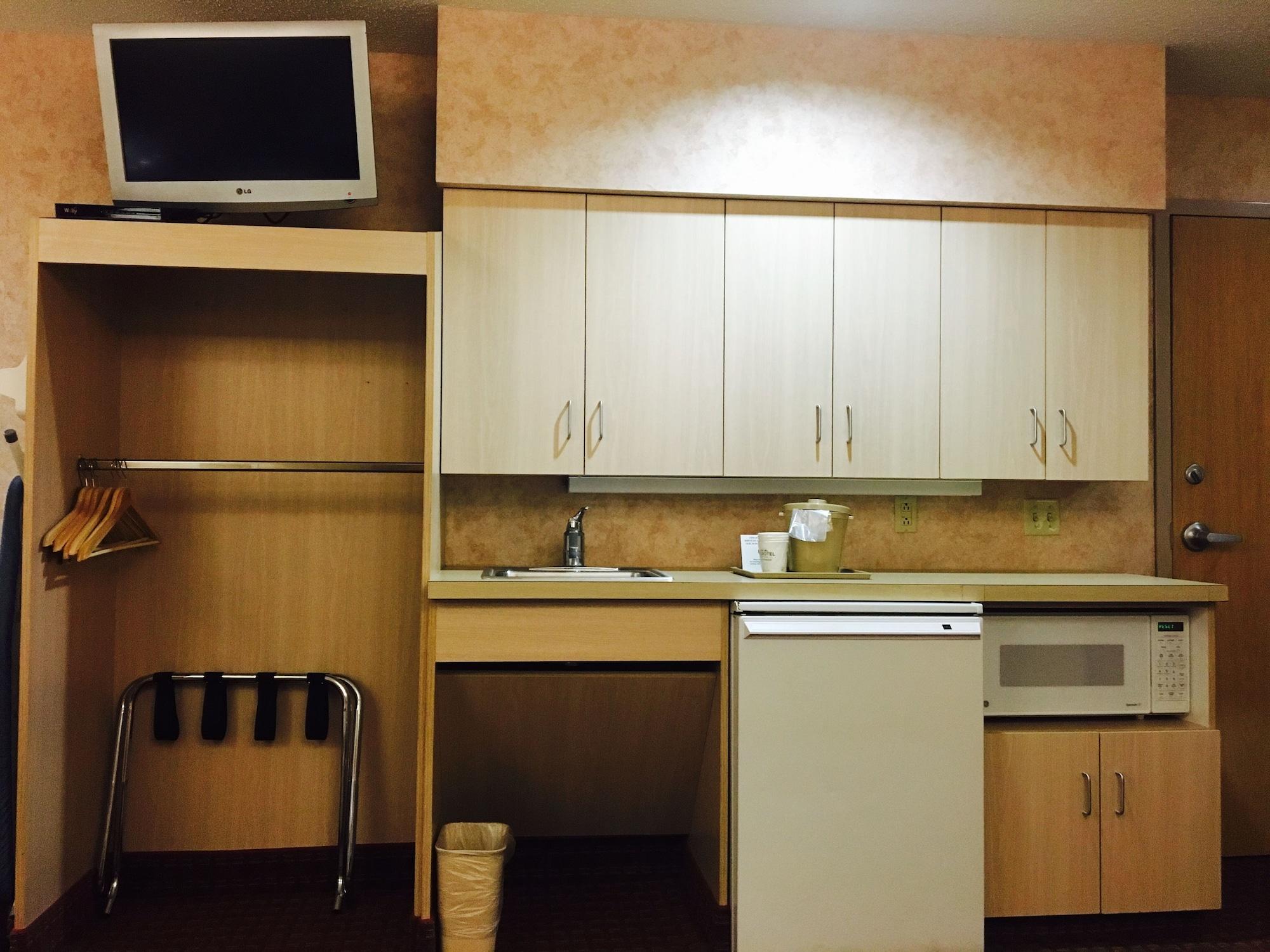 Microtel & By Wyndham Syracuse