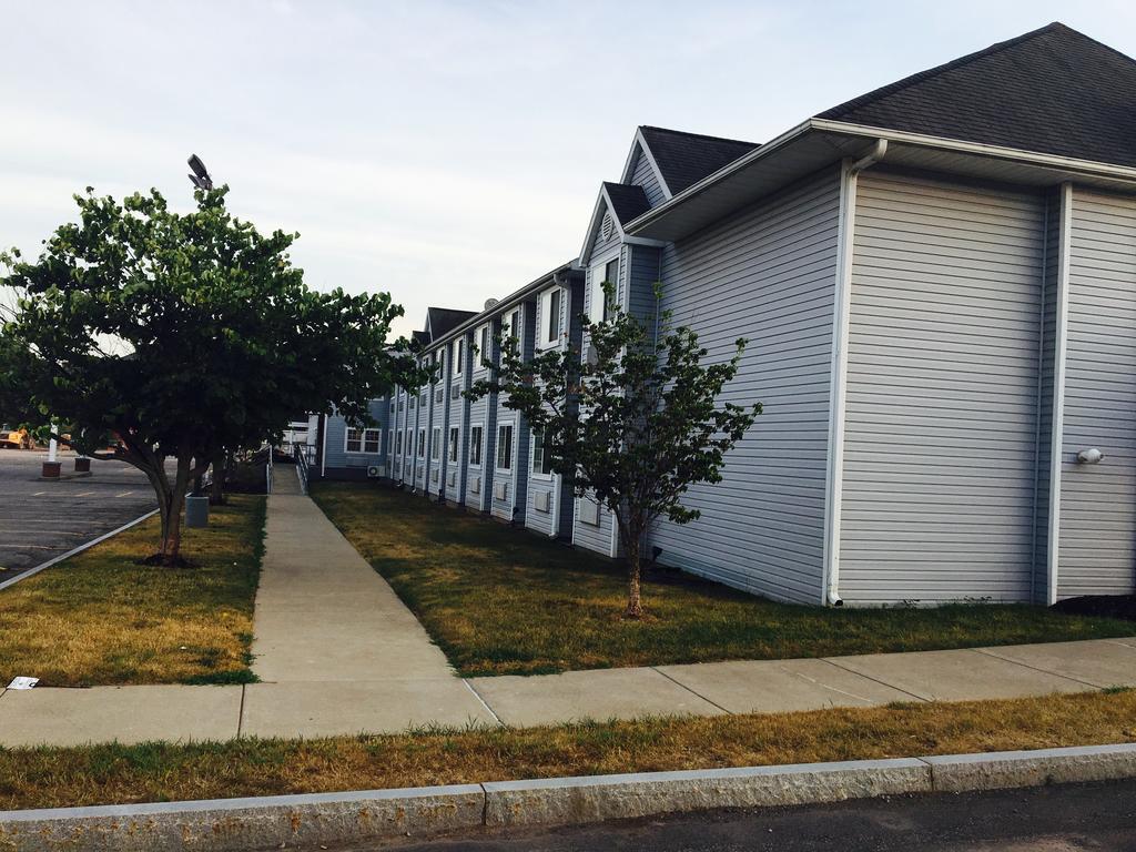 Motel Microtel & By Wyndham Syracuse 2*
