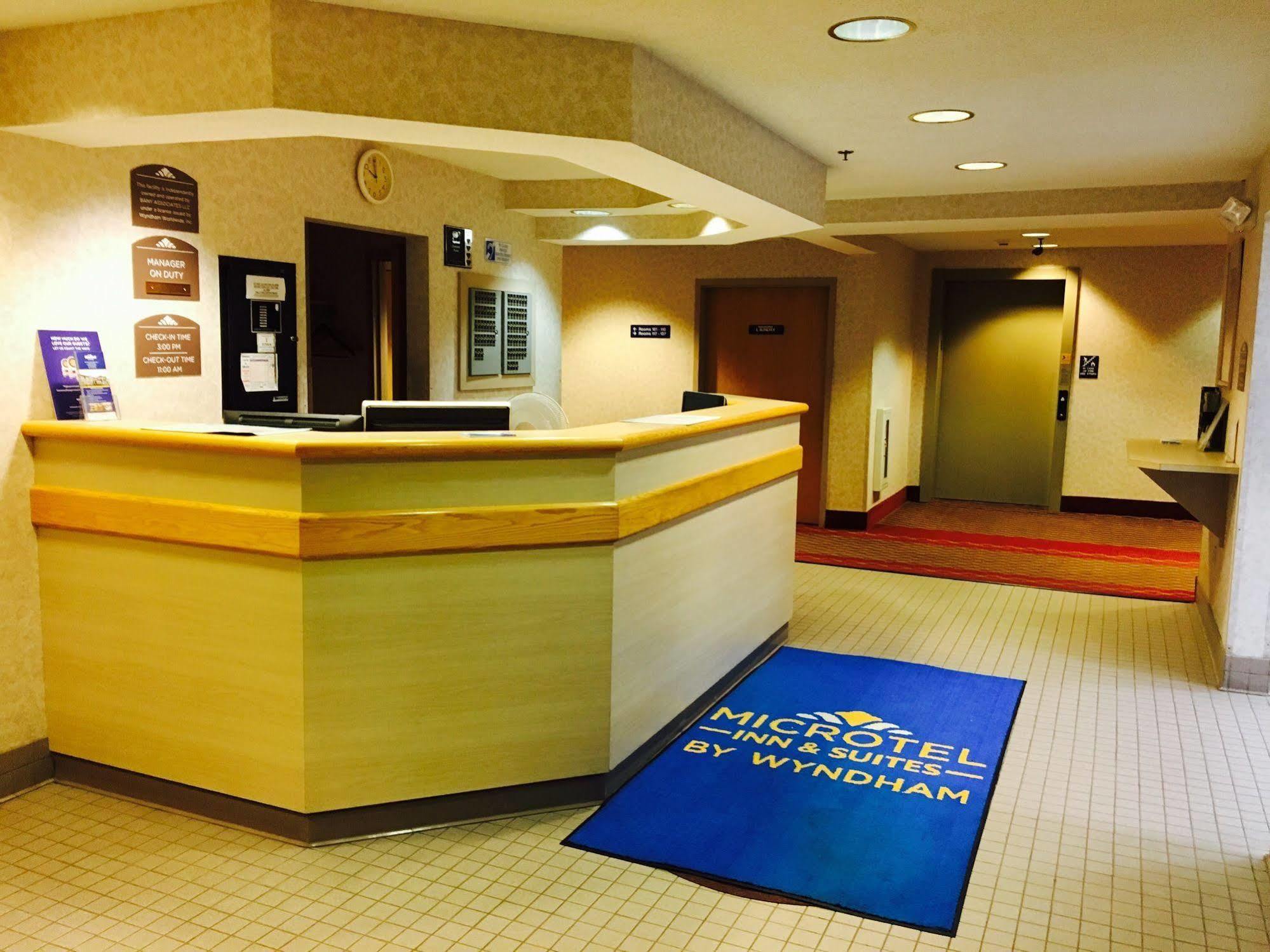 Microtel & By Wyndham Syracuse